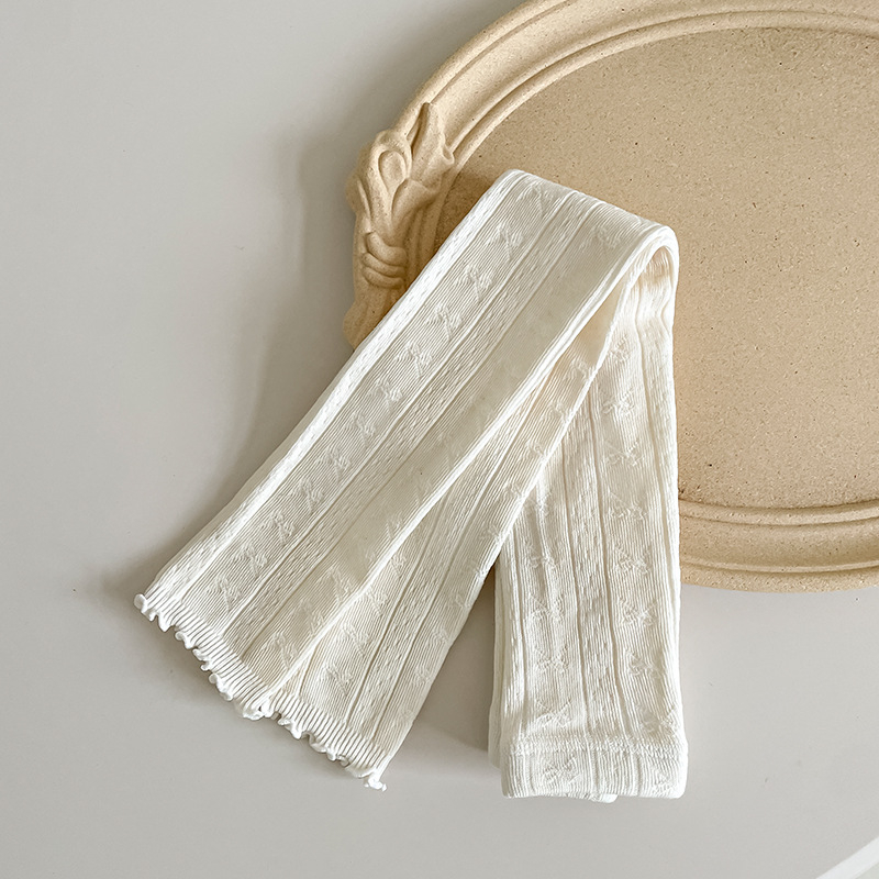 Lányoknak szóló harisnya - Jacquard kötés, combed cotton, 82% pamut, lélegző, 3–8 éves korosztály
