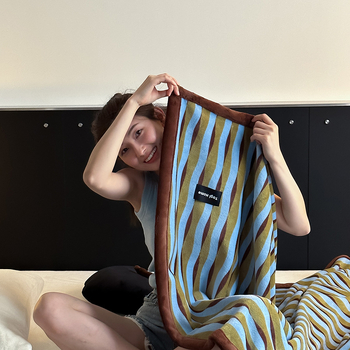 Duga flanel deka, zimska težina, poliester vlakno, moderni minimalistički stil