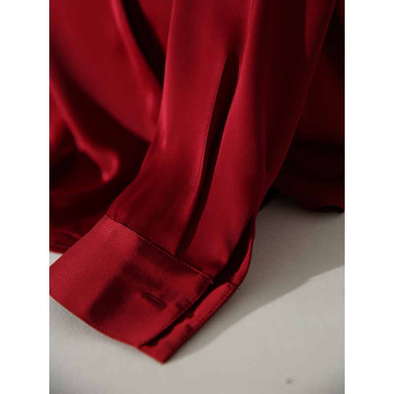 Košulja od acetatne tkanine, glavna tkanina: poliester, jednobojni uzorak, ovratnik polo, zatvaranje: red s više kopči