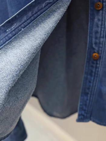 Denim košulja s izvezenim uzorkom, kardiganski stil, dugi rukav, polo ovratnik