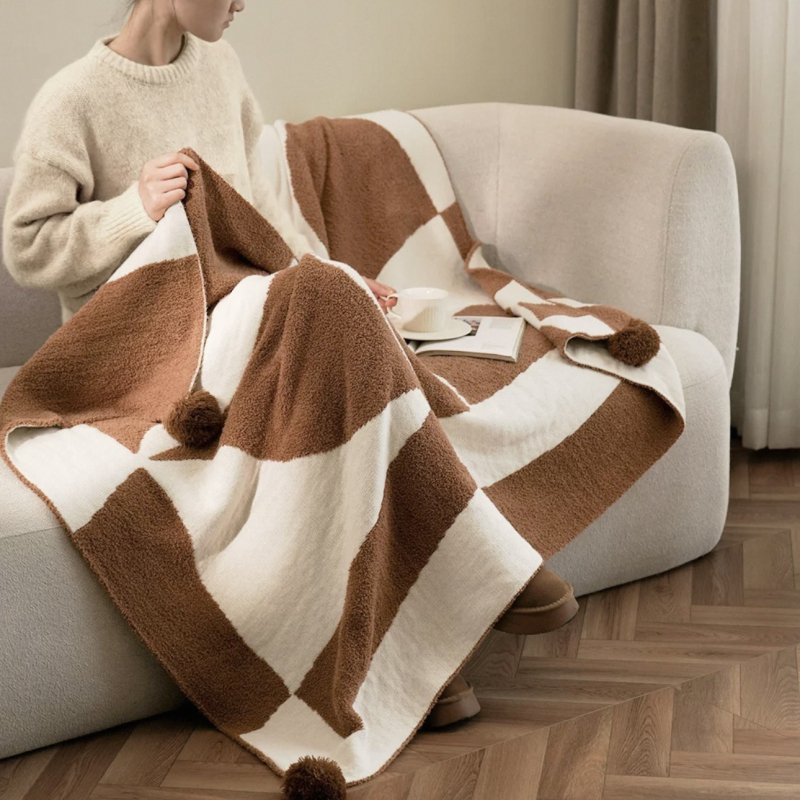 Dječja deka s geometrijskim uzorkom, poliesterski materijal, 500–800 g, za sve sezone, minimalistički stil