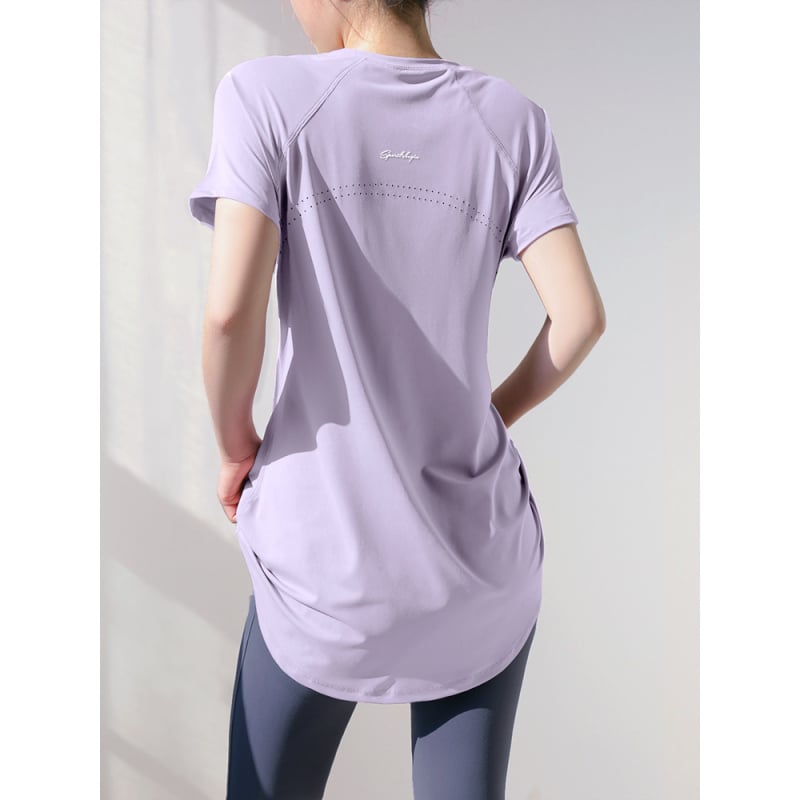 Sportska majica kratkih rukava, okrugli izrez, poliester tkanina, sadržaj 90–95% poliester, casual stil