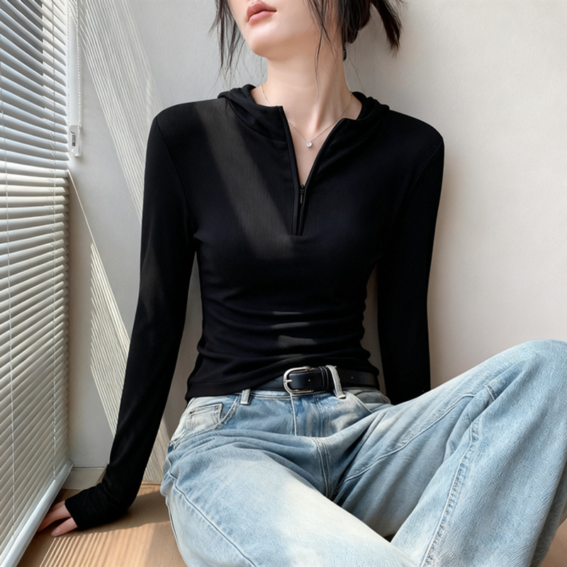 Ženska dukserica s kapuljom i zatvaračem, slim fit, viskozne vlakno, jednobojna, dugi rukavi, panelno šivanje