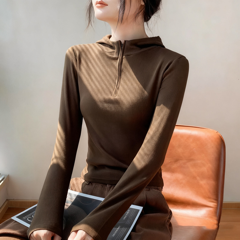 Ženska dukserica s kapuljom i zatvaračem, slim fit, viskozne vlakno, jednobojna, dugi rukavi, panelno šivanje