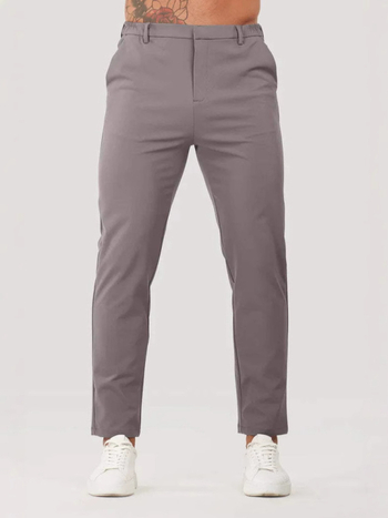 Muške poslovne hlače ravnog kroja, srednji pojas, jednobojne, poliesterska smjesa 30-50%