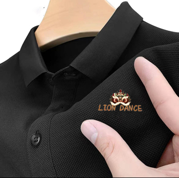 Muška polo majica - slobodan kroj, kratkih rukava, prugasti uzorak, vezenje