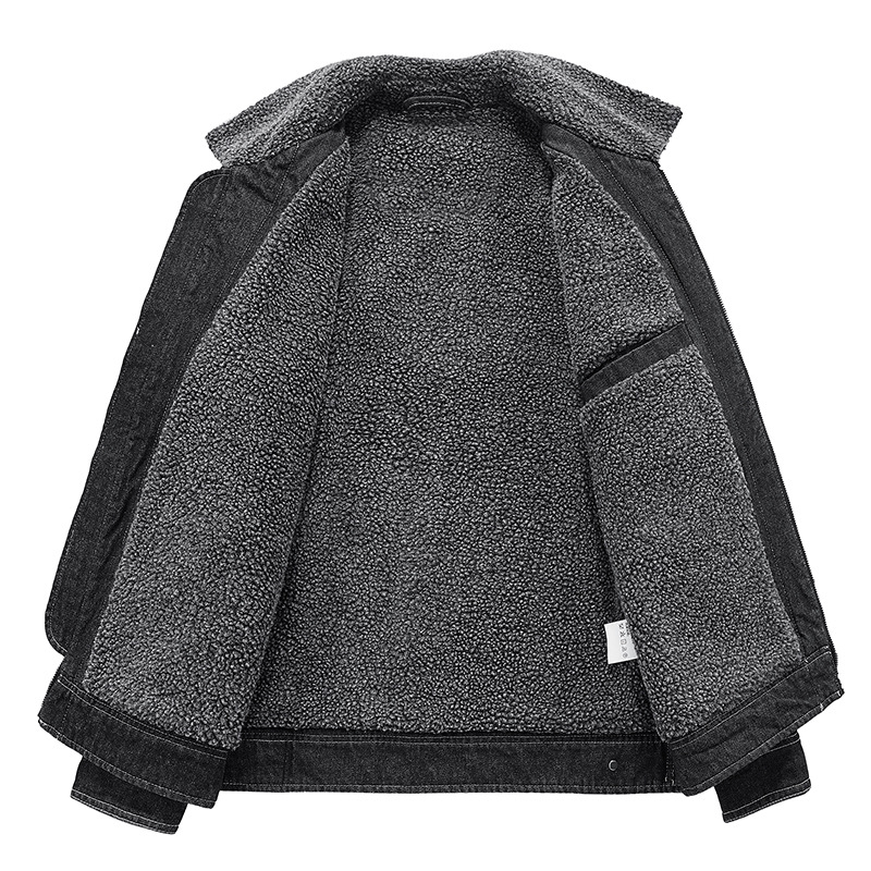 Muška traper jakna s reverom i zatvaračem; debela zimska jakna; vanjski 90% poliester, podstava 90% poliester; bočne džepove; normalna dužina; dugi rukavi