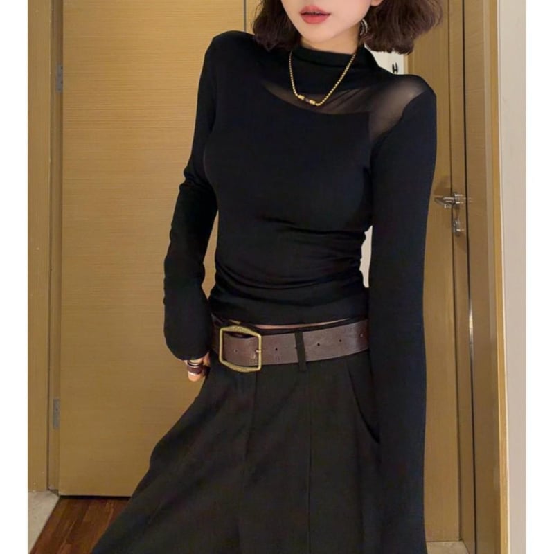 Tricou slim fit cu guler semiînalt, mâneci lungi, broderie, lungime 50–65 cm