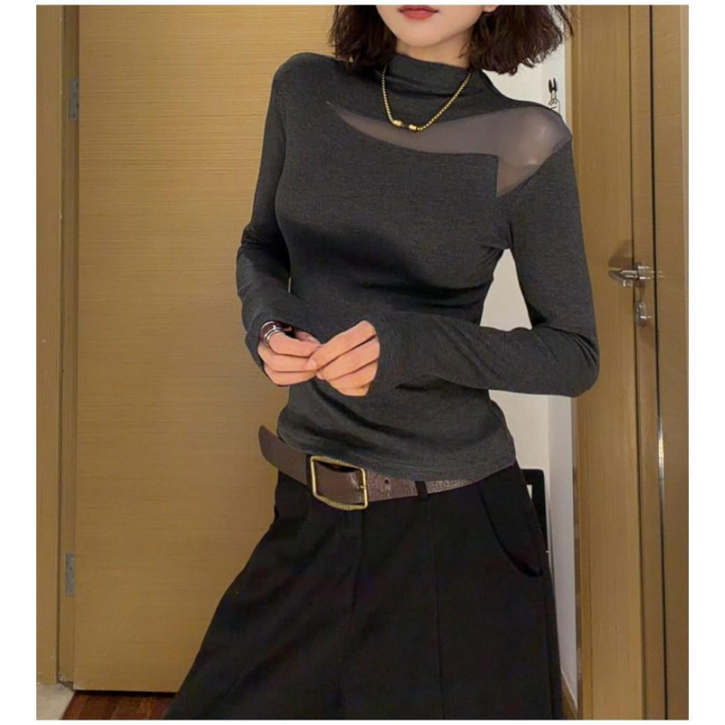 Tricou slim fit cu guler semiînalt, mâneci lungi, broderie, lungime 50–65 cm