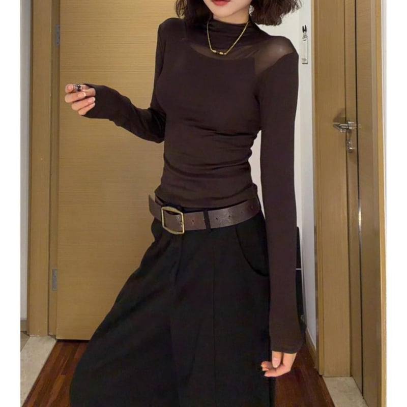 Tricou slim fit cu guler semiînalt, mâneci lungi, broderie, lungime 50–65 cm