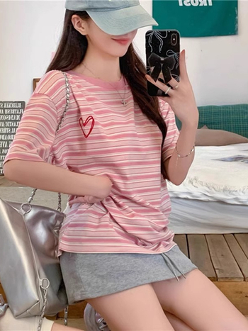 Женска тениска с къс ръкав, полиестер, на райета, кръгло деколте, свободен силует