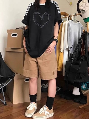 Póló – irodalmi retro stílusú pamut, kerek nyakú, rövid ujjú, laza szabás, közepes hosszúságú