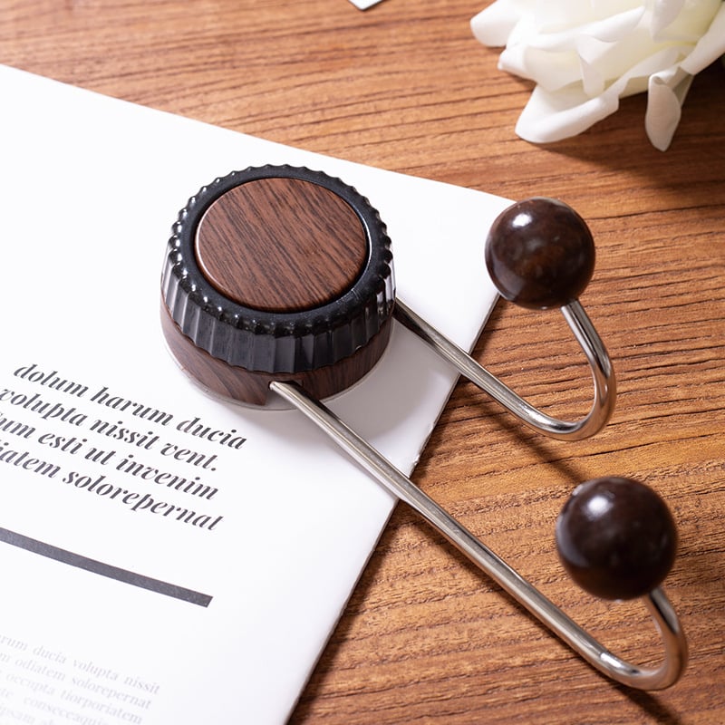 Raft de depozitare pe perete, aspect lemn nuc, cu montare cu ventuză, suport pentru papuci și prosoape, cârlig pentru role de bucătărie; din plastic și oțel inoxidabil; personalizabil de Selection (marcă privată autorizată)