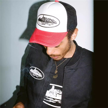 Pamut bélelt mellény betűlogó nyomással – uniszex, hip-hop stílus, lazán szabott