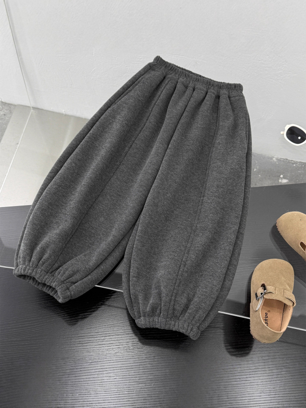 Dječje jogging hlače, korejskog stila, fleece iznutra za zimu, 46% poliester, srednji pojas s elastikom, jednobojne
