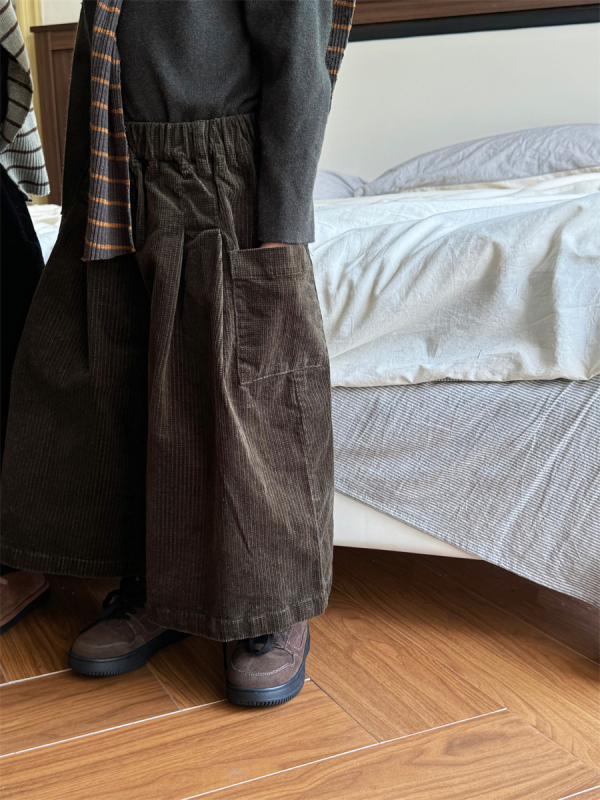 Dječje hlače Corduroy, široke, visok pas, duljina 9/10, 85% pamuk, unisex, za djecu 3–8 godina.