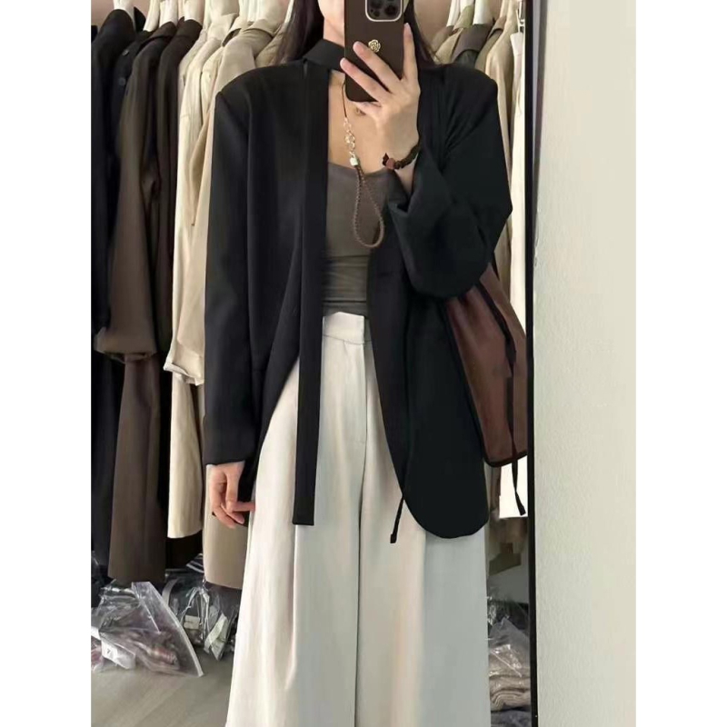 Blazer s jednim gumbom, V-izrez, ležeran kroj, standardna duljina (50–65 cm)