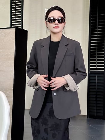 Ženski sako za kostim | poliester 95%+, ovratnik sakoa, dugi rukavi, zatvara se na dva gumba u jednom redu, oblikovanje pri visokoj temperaturi