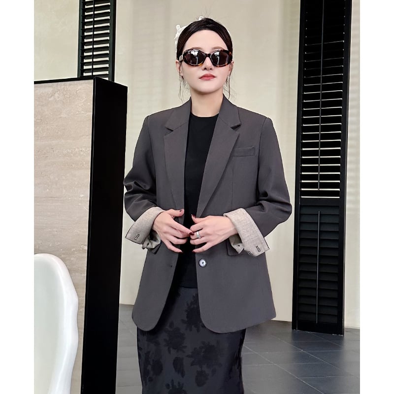 Ženski sako za kostim | poliester 95%+, ovratnik sakoa, dugi rukavi, zatvara se na dva gumba u jednom redu, oblikovanje pri visokoj temperaturi