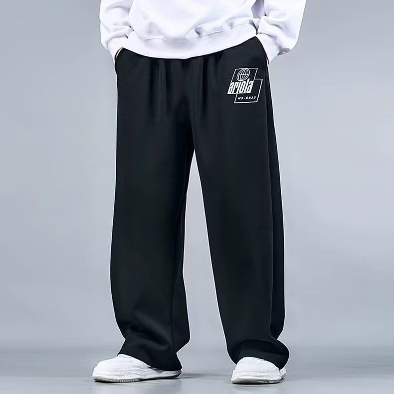 Sportske trenirke hlače, opuštenog kroja, poliester materijal, ravne nogavice, srednja visina (nine-point length, print design, four-season wear)