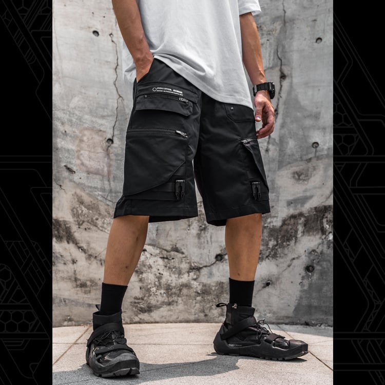 Munkaruházati cargo rövidnadrág több zsebbel, szabad szabású, 100% poliészter, nyári szezon