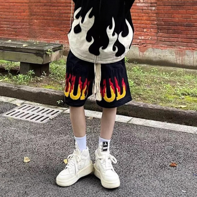 Muške šorceve u američkom retro stilu s Flame Letters, ljeto 2025, slobodan kroj, duljina Five-Quarter, poliester tkanina, mikroelastičnost, vintage stil