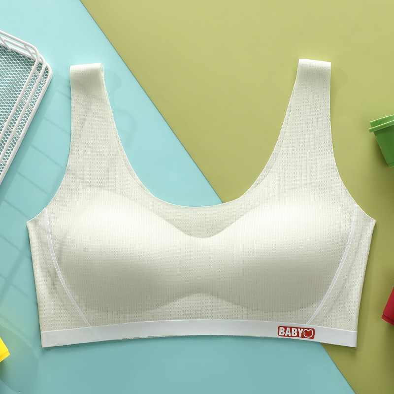 Pubertás korú lányok sportmelltartója, 2. szakasz (12–15 év), nejlon anyag, 3/4 kosár, vékony formázott kosár pamut béléssel, rögzített dupla vállpántok