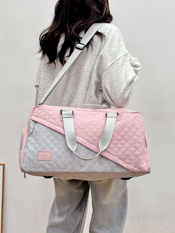 Oxford anyagú fitnesz táska, száraz–nedves szétválasztás, külön cipőrekesz, lélegző, vízálló