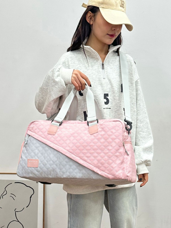 Oxford anyagú fitnesz táska, száraz–nedves szétválasztás, külön cipőrekesz, lélegző, vízálló