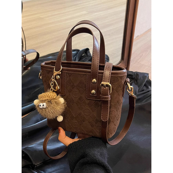 Női vödrökalakú táska, retro díszítés, PU bőr, vödr alakú, cipzáras nyitás, belső cipzáras zseb, 2025 ősz