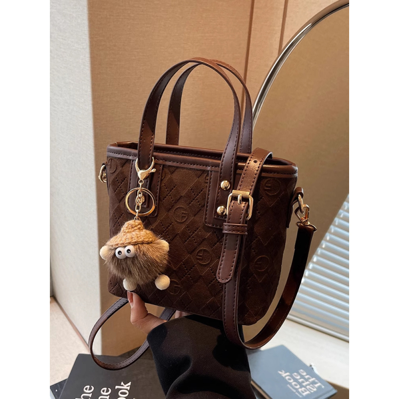 Női vödrökalakú táska, retro díszítés, PU bőr, vödr alakú, cipzáras nyitás, belső cipzáras zseb, 2025 ősz