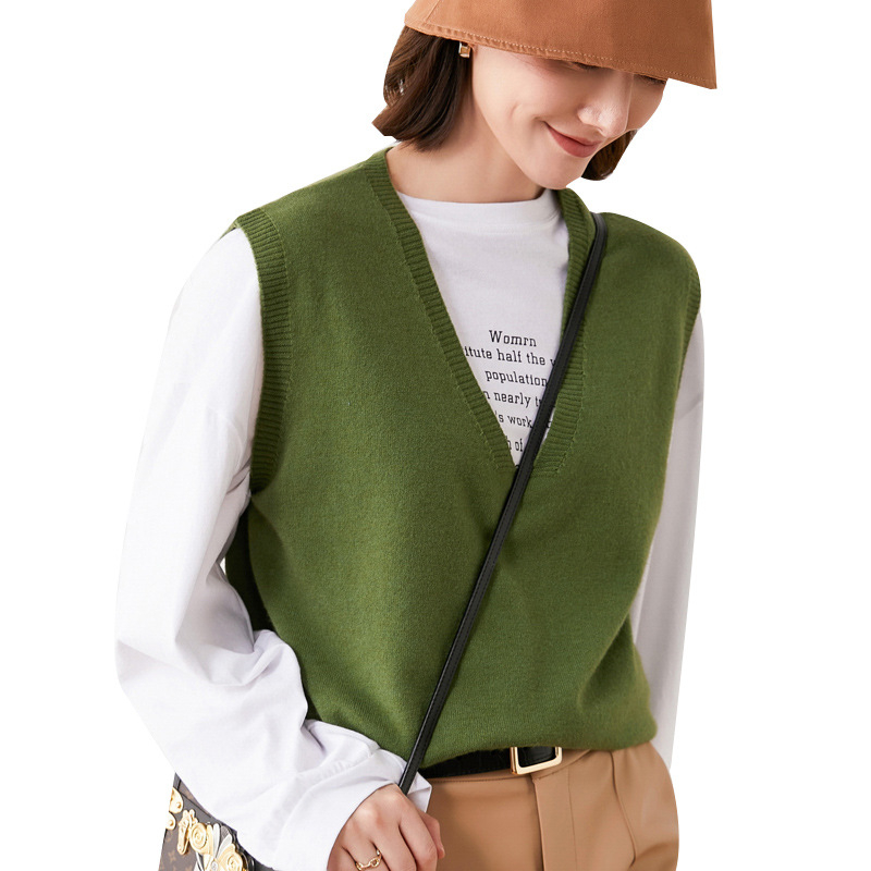 Női V-nyakú kötött mellény, lazán szabott, gyapjú core-spun szál (30–50% tartalom), hossz 50–65 cm