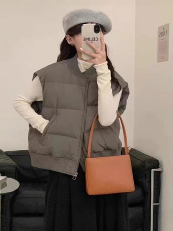 Жилет за дами с цип, полиестерова материя и пълнител от полиестерни влакна, без яка