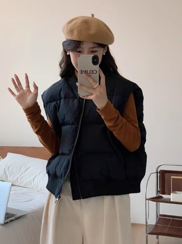 Жилет за дами с цип, полиестерова материя и пълнител от полиестерни влакна, без яка