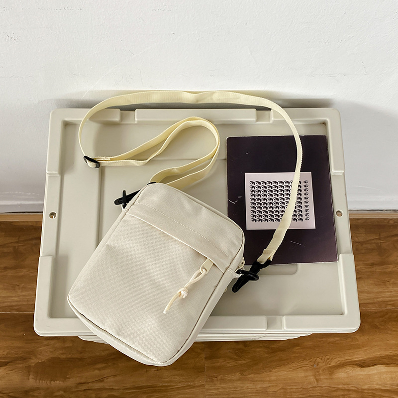 Muška crossbody torba – street trend stil, Oxford platno, vodootporna, ultralagana, podstava od poliestera