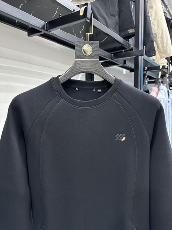 Памучен суитшърт 56% памук с двойни джобове, пуловер, дълги ръкави, удебелен материал, за есента