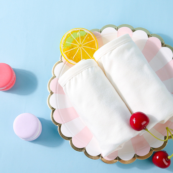 Dječje pamučne gaćice za djevojčice – 95% pamuk; Silk Celery (8+ godina; ljeto 2025 izdanje)