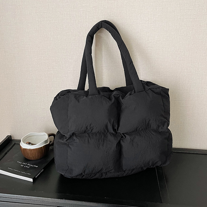 PU torba za ramena s horizontalnim kvadratičnim oblikom, podstava od poliestera i džep za mobitel