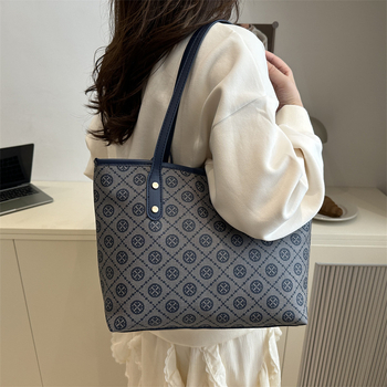 PU Tote torba za žene, oblik košare, zatvaranje zipom, poliester podstava, unutarnja džep za telefon, gradski minimalistički stil, jesen 2025