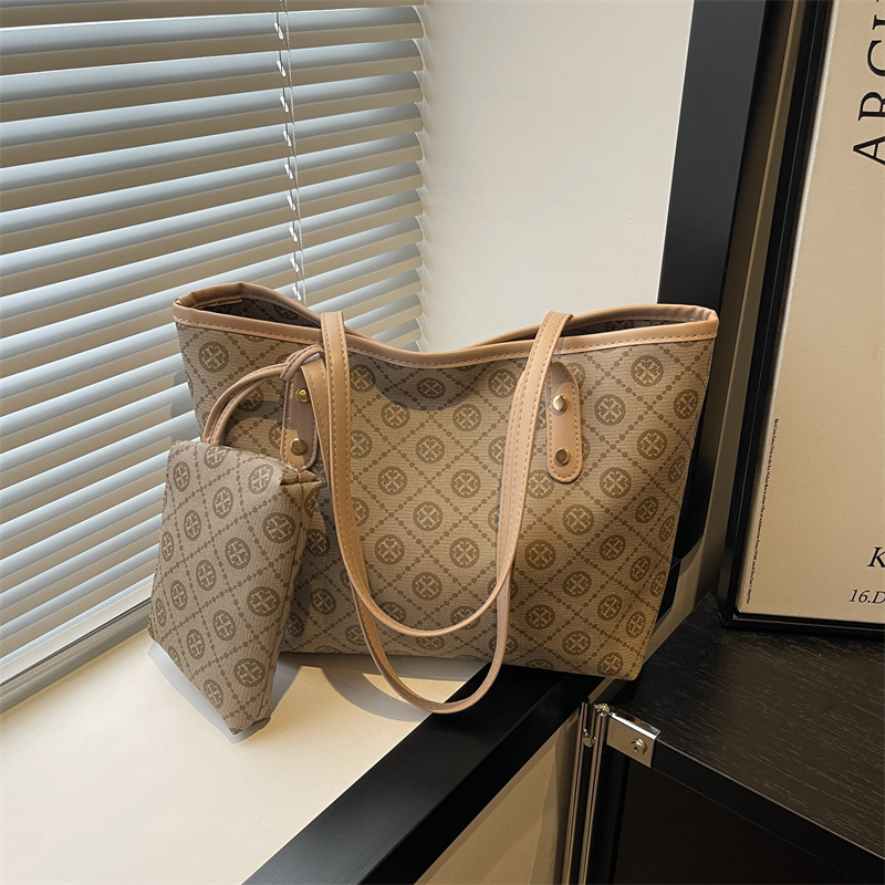 PU Tote torba za žene, oblik košare, zatvaranje zipom, poliester podstava, unutarnja džep za telefon, gradski minimalistički stil, jesen 2025