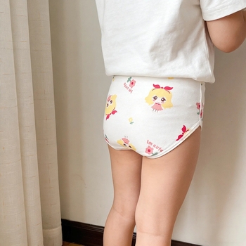 Dječje gaćice za djevojčice od Modal 95%, srednji pojas, uzrast 3–8 godina, proljeće 2026