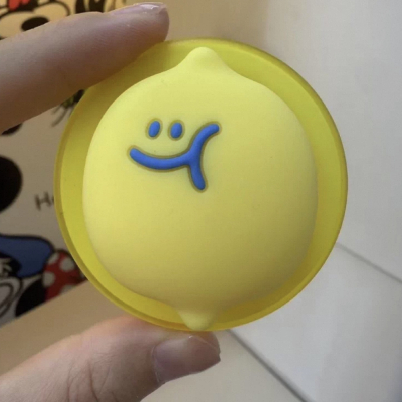 Десктоп стойка с карикатурен стил, силиконова конструкция, MagSafe магнитен държач, разтегателна и държач за пръстен