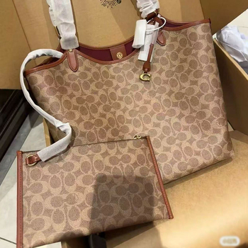 PVC tote torba s vintage floral uzorkom, magnetsko zatvaranje, jedna naramenica, podstava od poliester-bavlna, unutarnji džepovi: džep za dokumente i džep sa zatvaračem