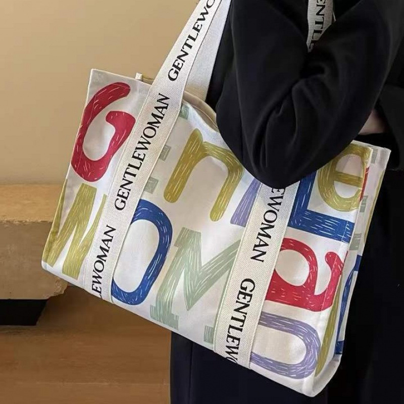 Tote torba od platna — unisex stil, svakodnevna upotreba, proljeće 2024