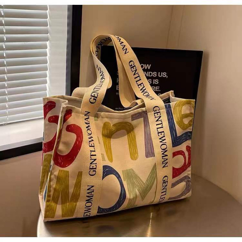 Tote torba od platna — unisex stil, svakodnevna upotreba, proljeće 2024