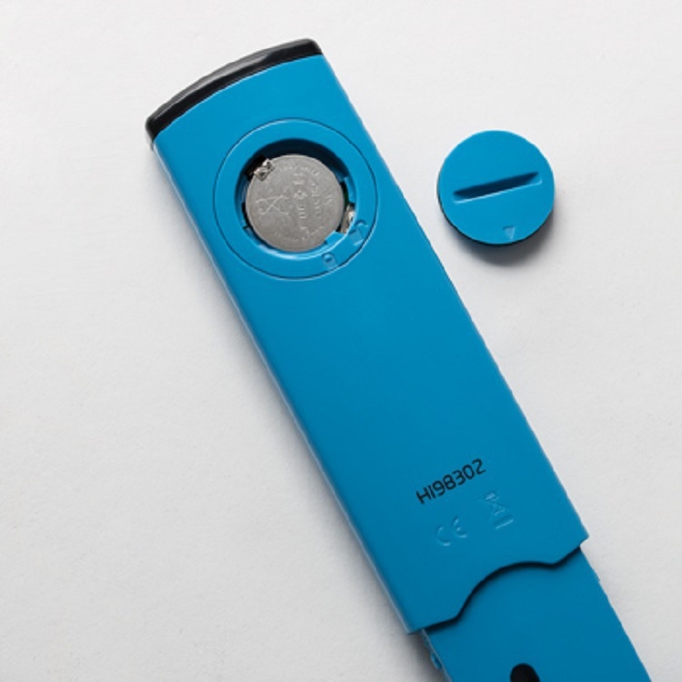 Hi98301/Hi98302 Φορητός αναλυτής ποιότητας νερού με μέτρηση EC; εύρος 0-2000, τροφοδοσία 3V.