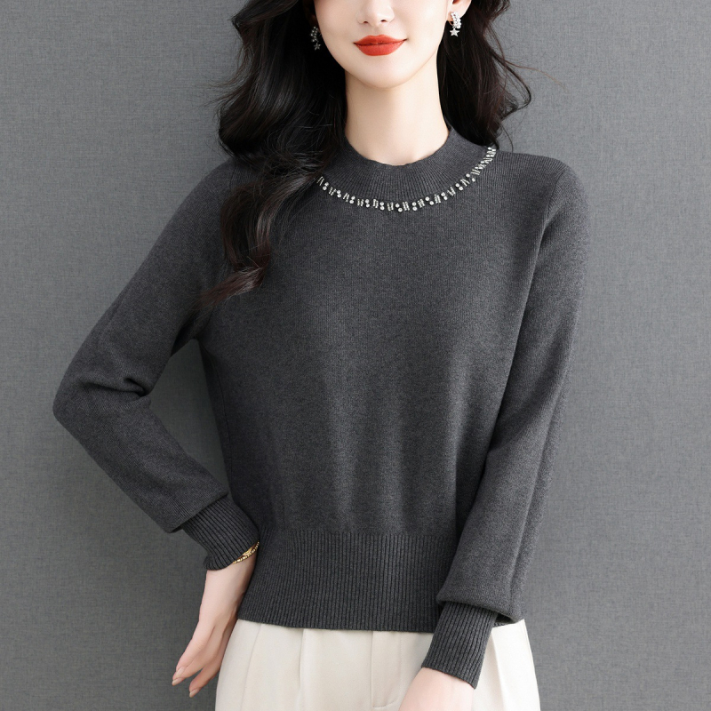 Ženski džemper s perlama, s polu-visokim ovratnikom, debeli pleteni materijal, dugi rukavi