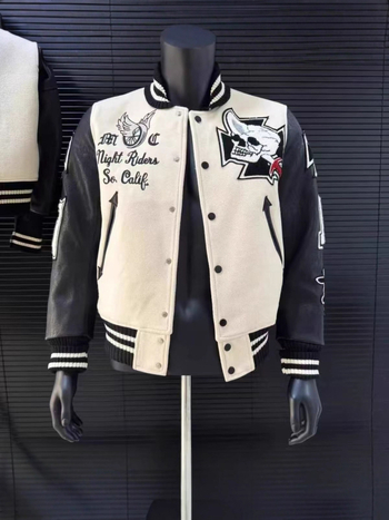 Baseball kabát koponya-lovag motívummal, patchwork bőr panelokkal, laza szabás, állógallér, gyapjú anyag