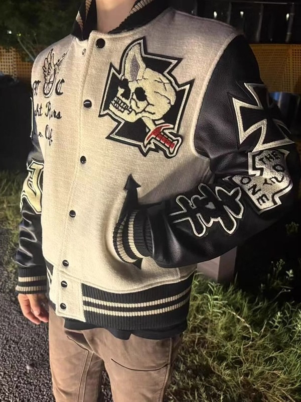 Baseball kabát koponya-lovag motívummal, patchwork bőr panelokkal, laza szabás, állógallér, gyapjú anyag