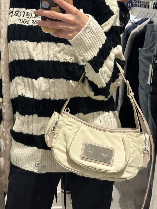 Najlon torba cilindrična s zatvaranjem na zip, laminirana unutarnja džep, stil košare za povrće, unisex dizajn.